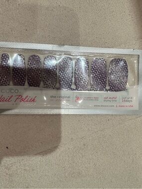 Incoco Sparkling Purple Dotted Nail Strips